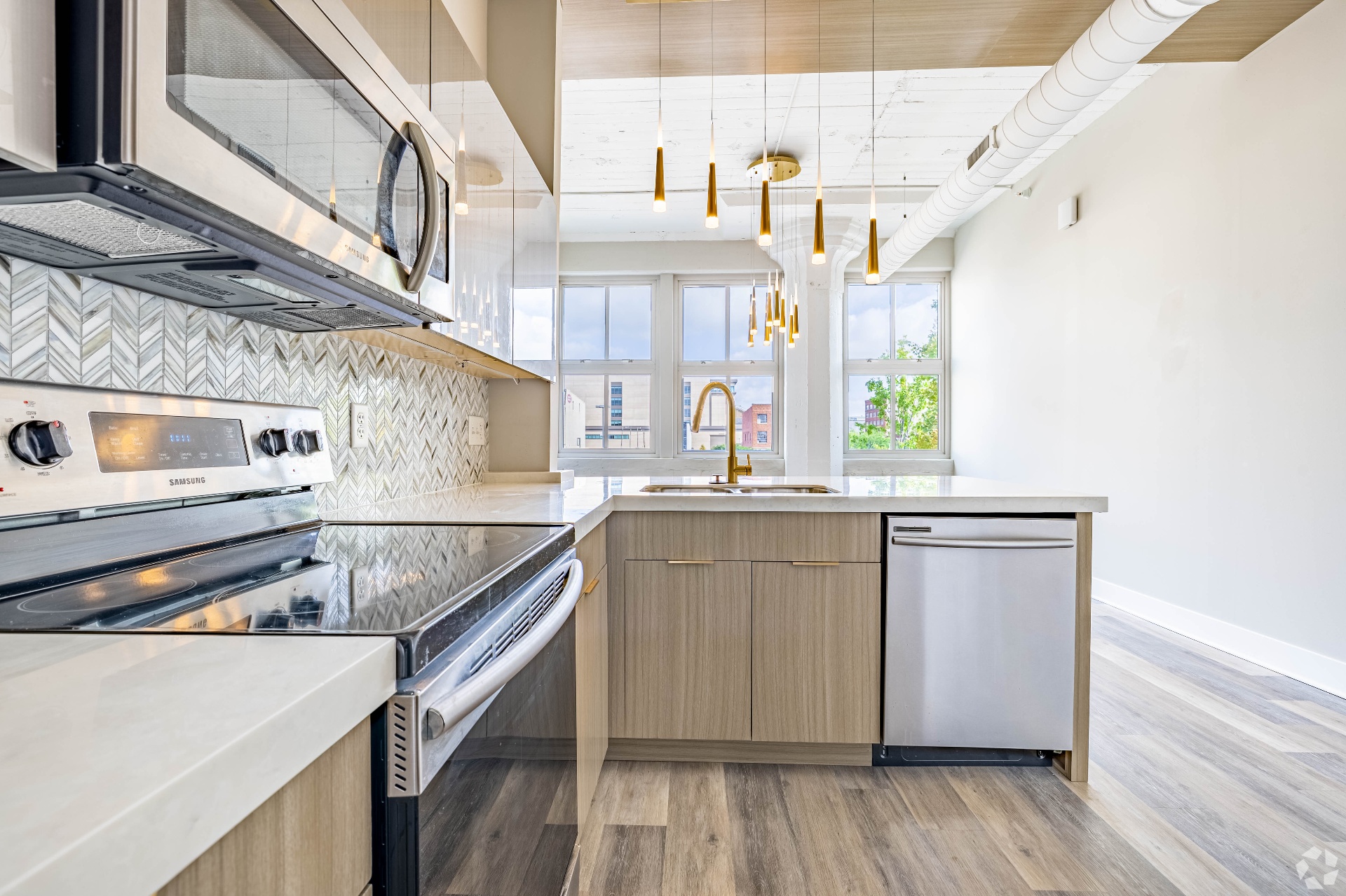 The Huffman Lofts - Photo 2